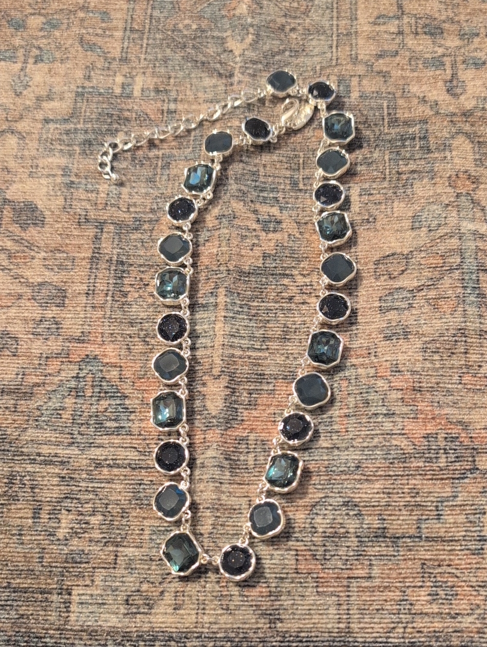 Elegant Style And Co Dark Blue & Black  Link Necklace